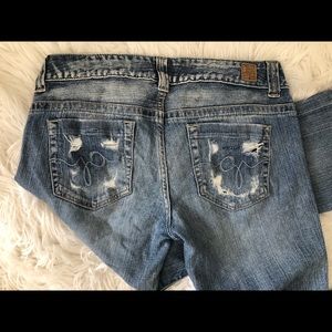 Guess Jeans. Distressed. Size 28.